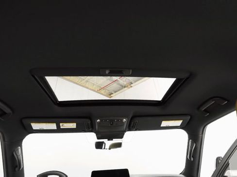 Used 2023 INFINITI QX80 Sensory AWD/4WD image 21