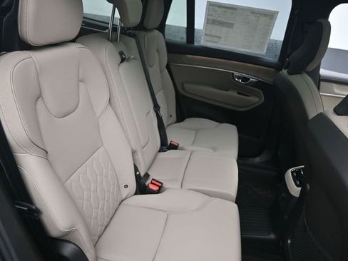 New 2026 Volvo XC90 T8 Plus w/ Protection Package Premier image 28