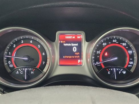 Used 2019 Dodge Journey SE image 23