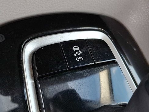 Used 2020 Toyota Corolla LE w/ LE Convenience Package FWD image 20