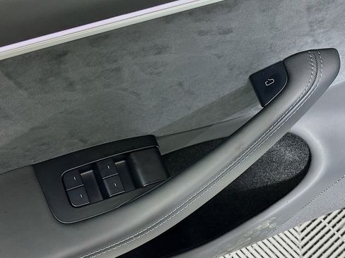 Used 2024 Tesla Model 3 Long Range image 15