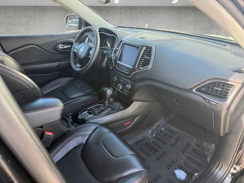 Used 2022 Jeep Cherokee Trailhawk w/ Sound & Nav Group image 24