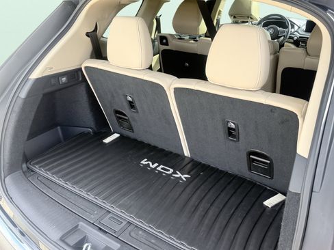 Used 2023 Acura MDX SH-AWD w/ Technology Package image 4