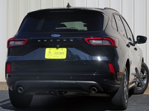 Used 2024 Ford Escape ST-Line w/ Tech Pack #1 FWD image 4