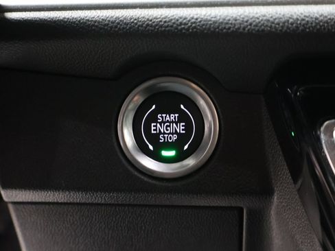 Used 2024 Chevrolet Traverse LT AWD/4WD image 29