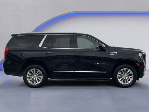 Used 2024 GMC Yukon SLT AWD/4WD image 7