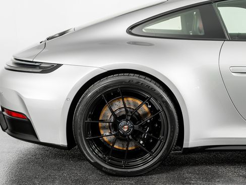 Used 2026 Porsche 911 Carrera 4 GTS image 8