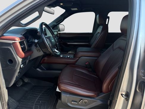 Used 2022 Ford Expedition Limited AWD/4WD image 9