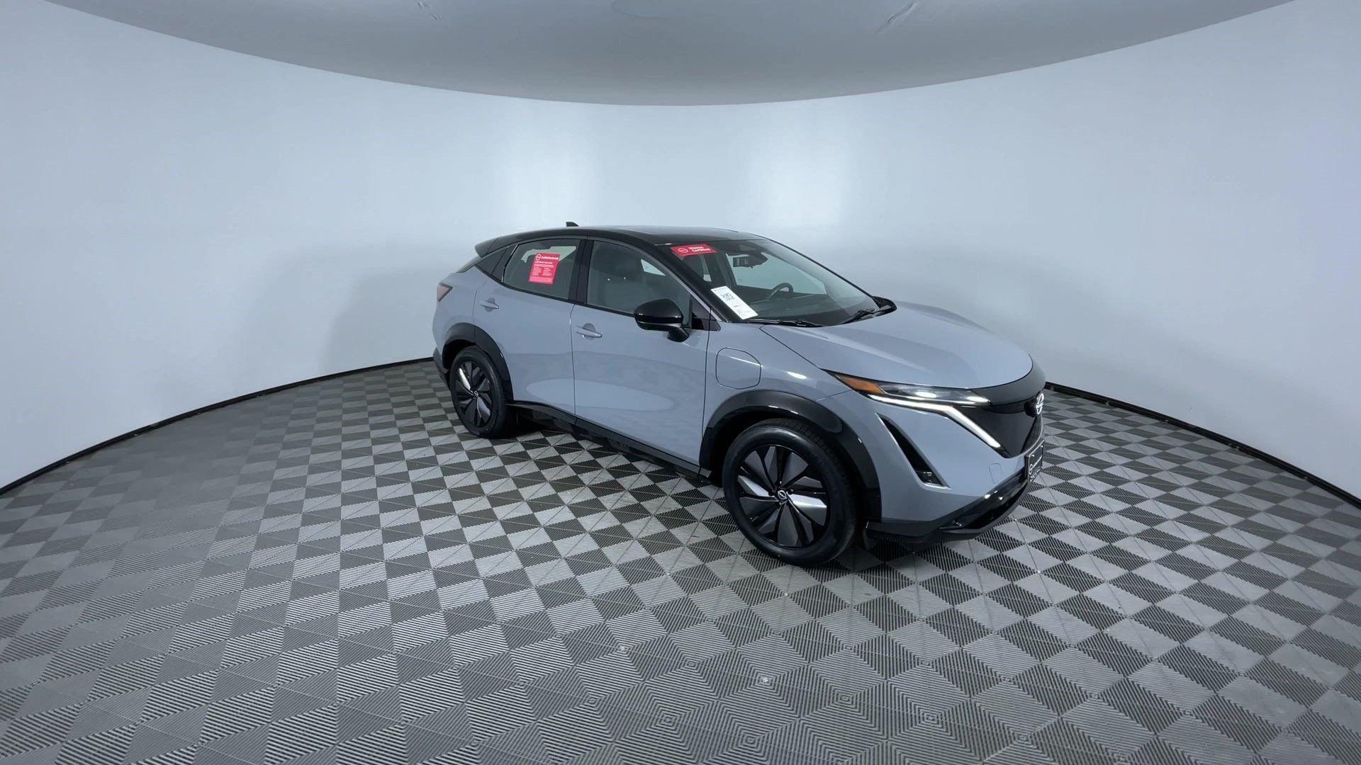 Certified 2024 Nissan Ariya AWD image 2