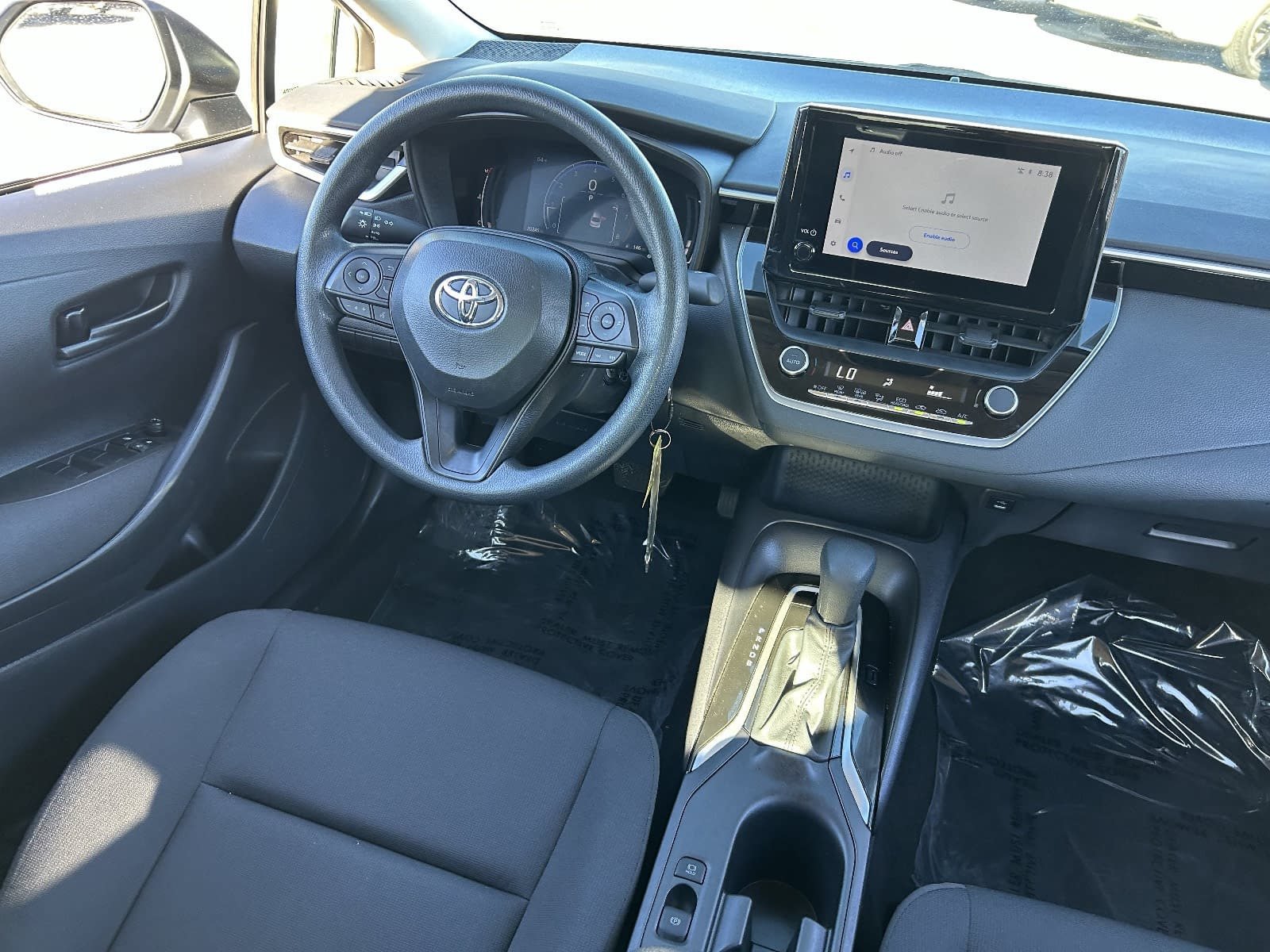 Used 2026 Toyota Corolla LE FWD image 17