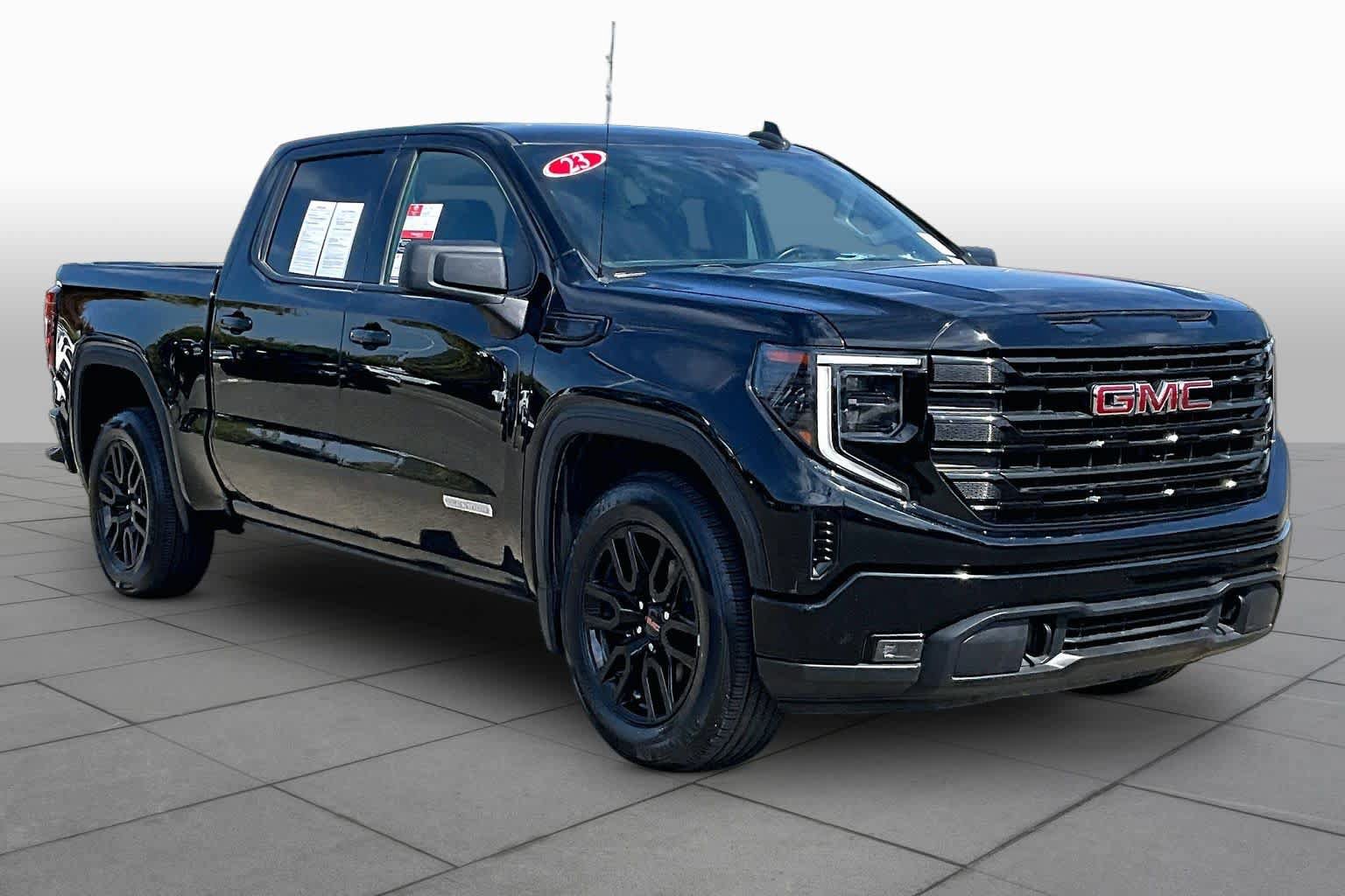 Used 2023 GMC Sierra 1500 Elevation RWD image 2