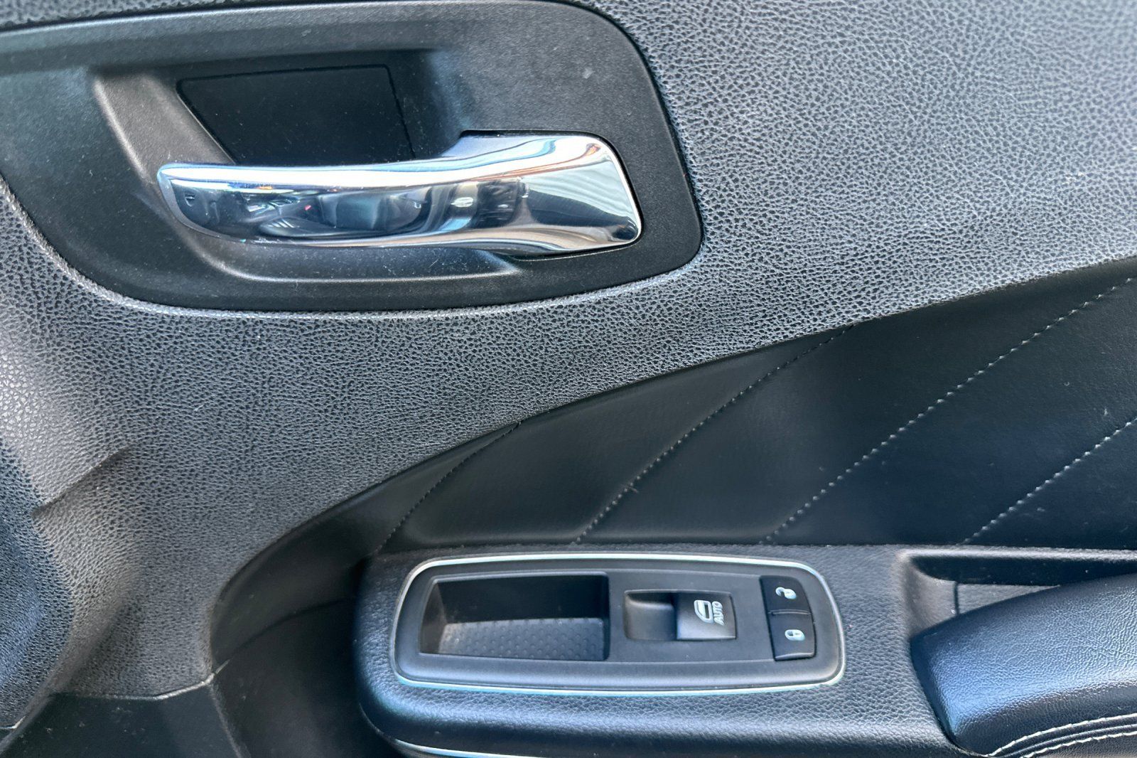 Used 2018 Dodge Charger SRT Hellcat RWD image 20