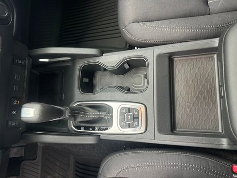 New 2026 Nissan Frontier SV w/ All-Weather Content Package AWD/4WD image 28