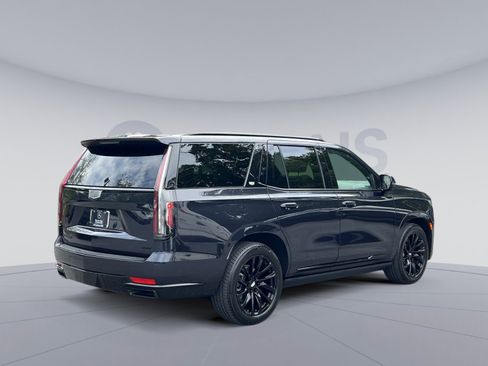 Used 2024 Cadillac Escalade Sport w/ LPO, ONYX Package AWD/4WD image 11