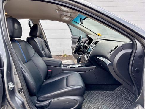 Used 2018 Nissan Altima 2.5 SR w/ SR Special Edition FWD image 8