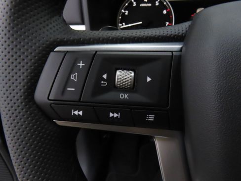 New 2025 Mitsubishi Outlander SE image 12