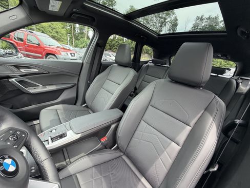 Used 2026 BMW X1 xDrive28i w/ Technology Package AWD/4WD image 9