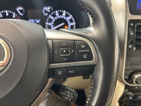 Used 2023 Lexus GX 460 Premium w/ Premium Plus Package image 34