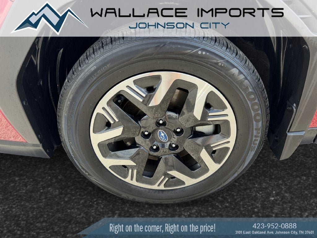 Used 2025 Subaru Forester AWD/4WD image 9