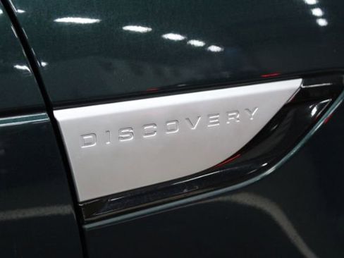 Used 2017 Land Rover Discovery HSE image 5