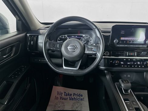 Used 2024 Nissan Pathfinder SV FWD image 20