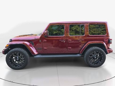 Used 2021 Jeep Wrangler Unlimited Sahara AWD/4WD image 9