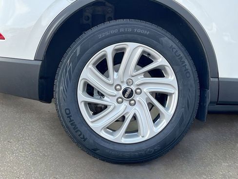 Used 2024 Lincoln Corsair Premiere image 29