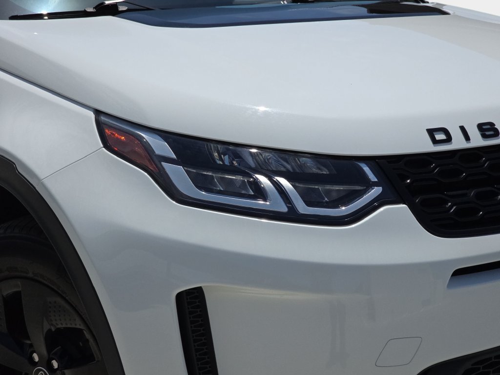 Certified 2023 Land Rover Discovery Sport S AWD/4WD image 31