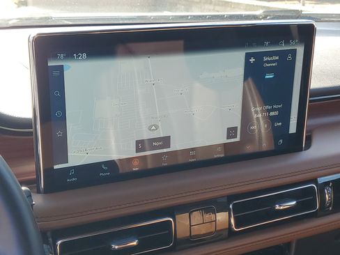 Certified 2022 Lincoln Nautilus Reserve w/ Equipment Group 201A image 16