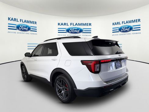 Certified 2025 Ford Explorer ST-Line w/ Premium Package RWD image 5