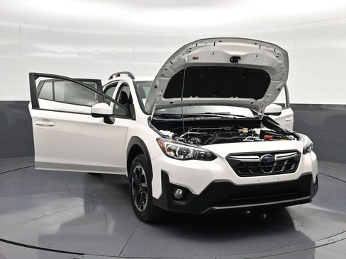 Used 2023 Subaru Crosstrek 2.0i Premium AWD/4WD image 32