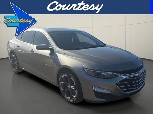 Used 2022 Chevrolet Malibu LT FWD image 1