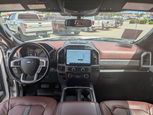 Used 2022 Ford F450 Platinum w/ FX4 Off-Road Package AWD/4WD image 22