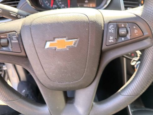 Used 2020 Chevrolet Trax LS w/ Tint and Cruise Package FWD image 16
