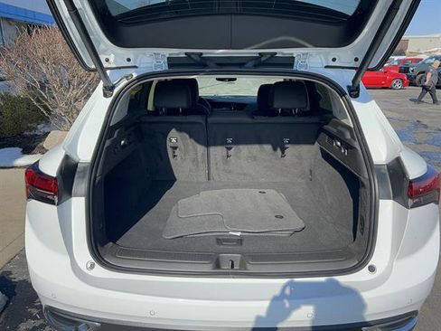 Used 2023 Buick Envision Preferred image 9