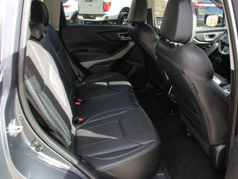 Certified 2022 Subaru Forester Limited image 30