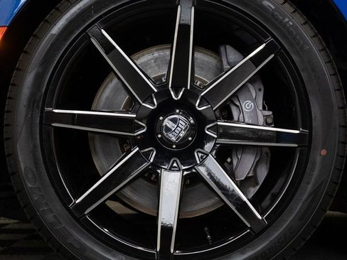 Used 2018 Dodge Charger R/T image 11