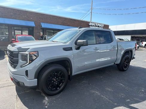 Used 2024 GMC Sierra 1500 Elevation AWD/4WD image 3