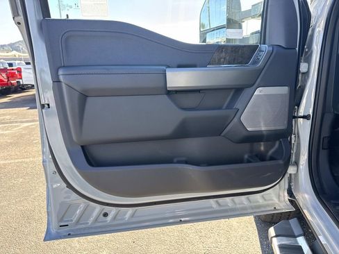 New 2025 Ford F250 Lariat w/ FX4 Off-Road Package image 16