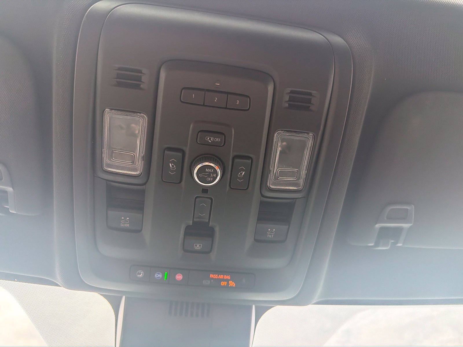 Used 2023 Chevrolet Suburban Premier w/ Premium Package AWD/4WD image 24