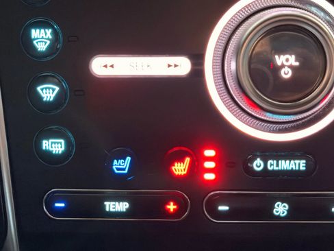 Used 2018 Ford Explorer Sport w/ Equipment Group 401A image 25