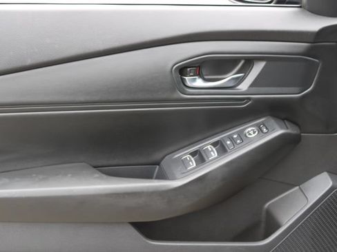Used 2023 Honda Accord EX image 8
