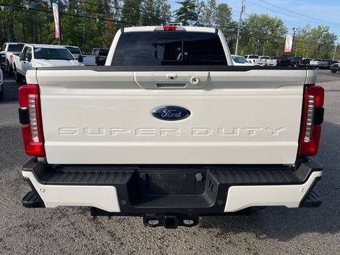 Used 2023 Ford F250 Lariat w/ Lariat Ultimate Package AWD/4WD image 6