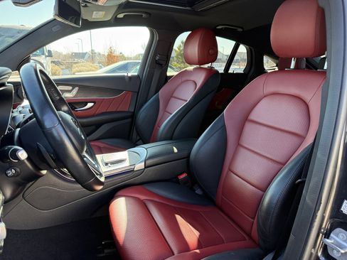 Used 2020 Mercedes-Benz GLC 300 4MATIC Coupe image 31