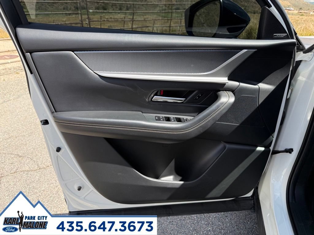 Used 2025 MAZDA CX-90 Plug-In Hybrid w/Premium Sport AWD/4WD image 13