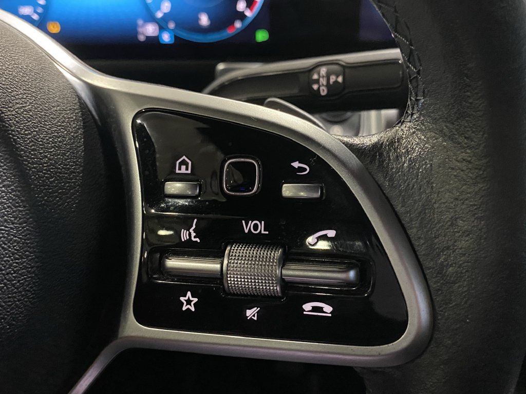 Certified 2021 Mercedes-Benz GLB 250 4MATIC image 11