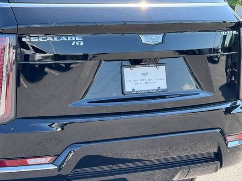 New 2026 Cadillac Escalade IQ Luxury 1 image 8