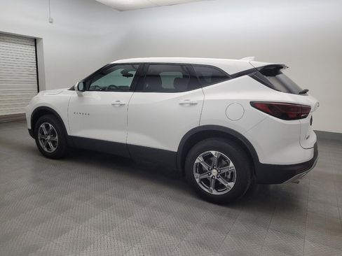 Used 2024 Chevrolet Blazer LT FWD image 3