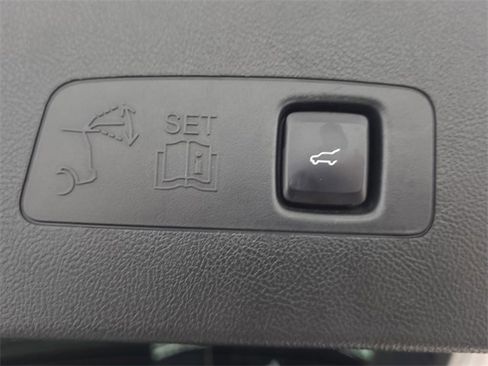 Used 2020 Lincoln Corsair Reserve w/ Equipment Group 201A image 36