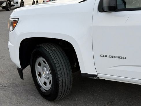 Used 2017 Chevrolet Colorado W/T w/ WT Convenience Package RWD image 5
